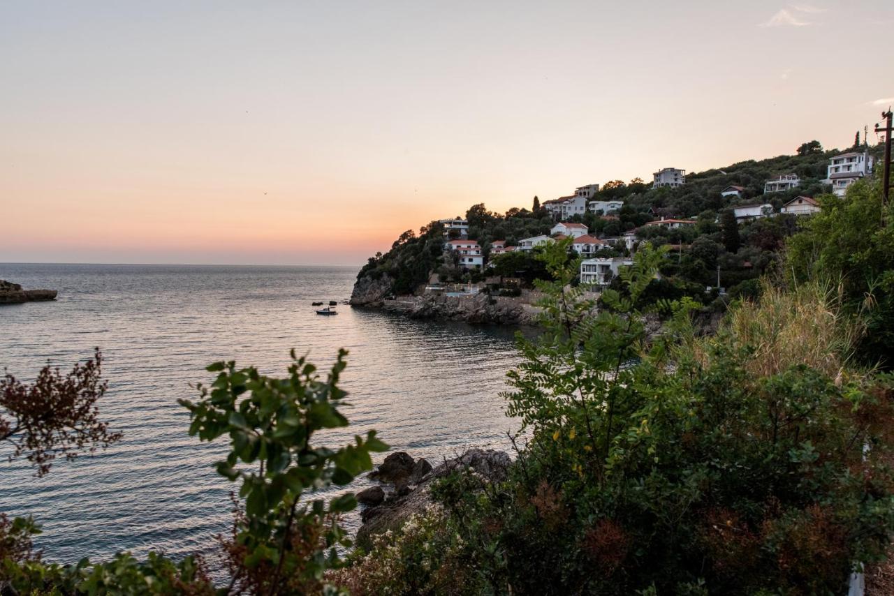 Apartments Eneida Ulcinj Exterior photo